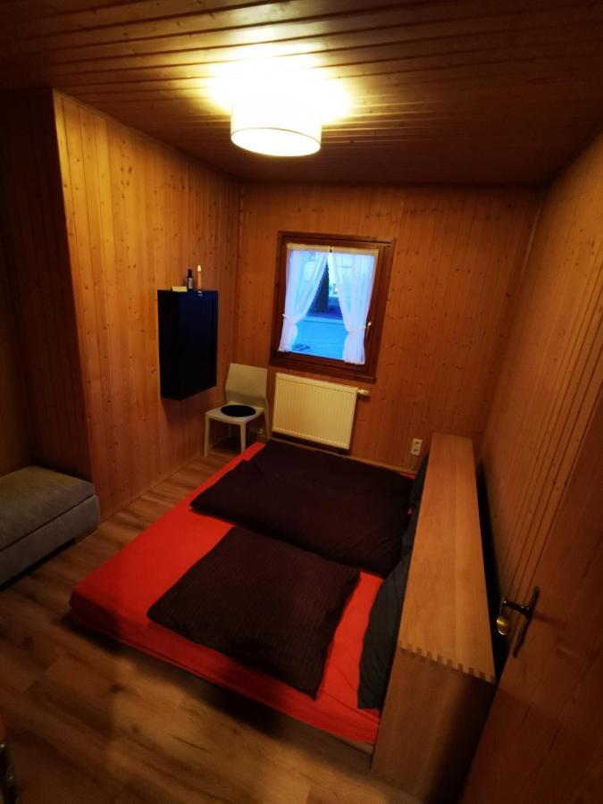 Bb19 Eifel-Ferienhaus Am Moseltal Mit Saunahaus Beuren  Εξωτερικό φωτογραφία